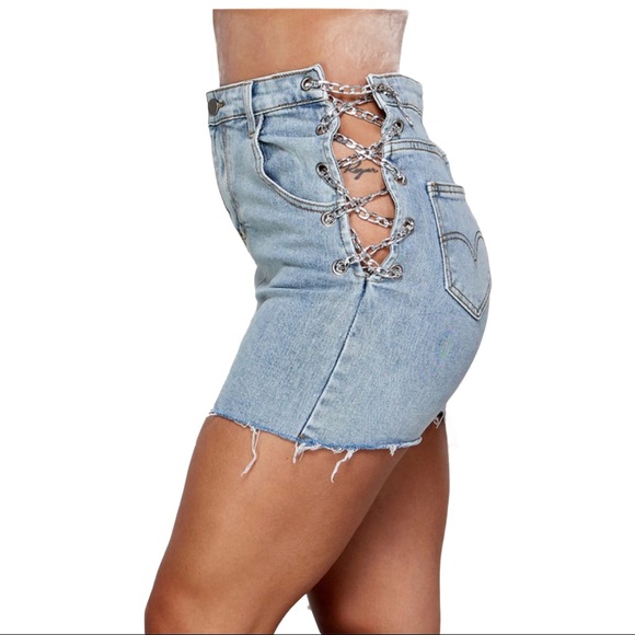 Chain Link Shorts - Picture 2 of 4